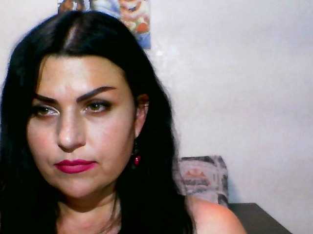 Емитувани слики од екранот Lana-8