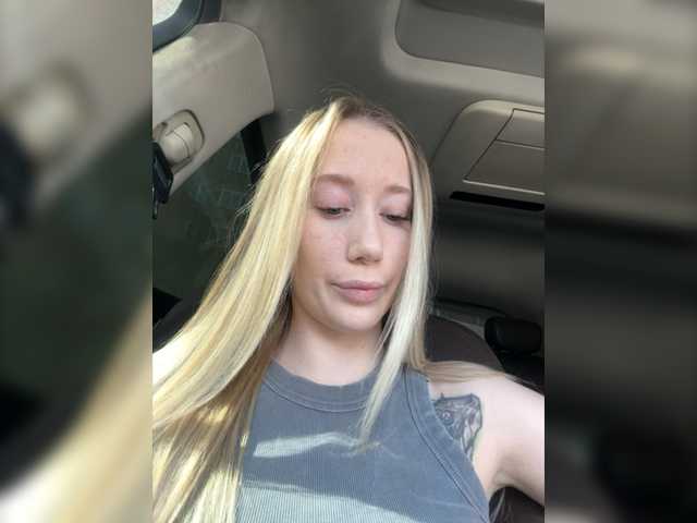 Емитувани слики од екранот Pussy_Drive