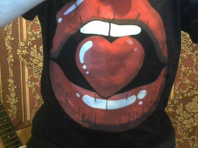 Емитувани слики од екранот t_w_i_n_k_l_e