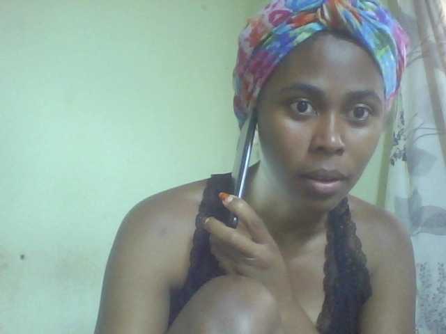 Емитувани слики од екранот Annahbelle