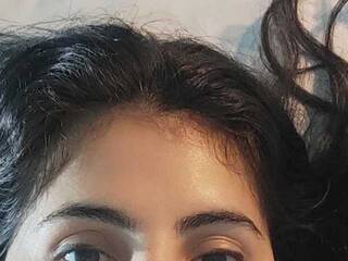 Еротски видео разговор laura1one