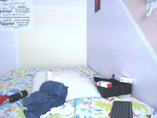 Емитувани слики од екранот lauramitchell