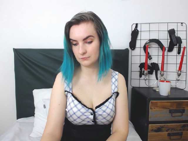 Емитувани слики од екранот LaylaShow