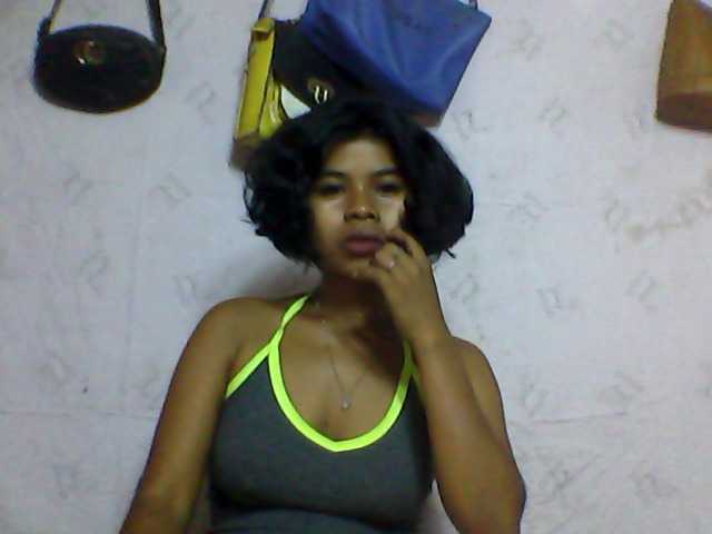 Емитувани слики од екранот layone56