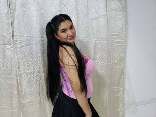 Еротски видео разговор Leah-will