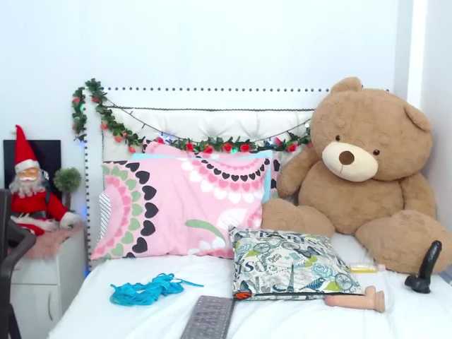 Емитувани слики од екранот LeaQueen