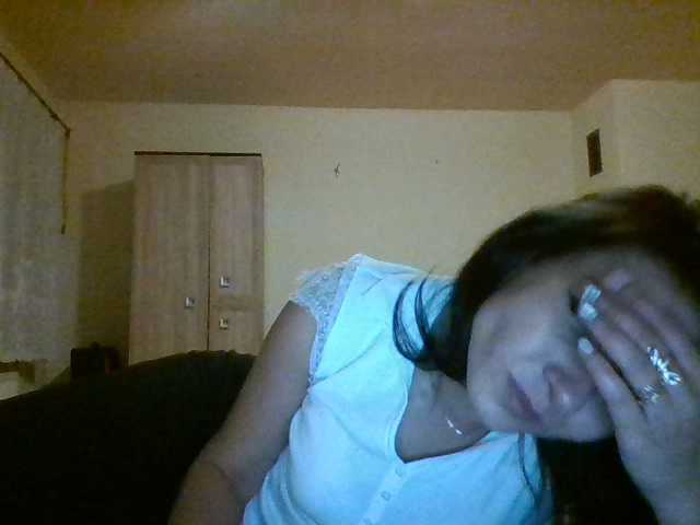 Емитувани слики од екранот LedyElla