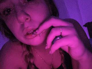 Еротски видео разговор LekaAlena