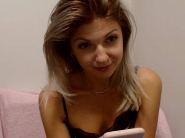 Емитувани слики од екранот Lerika