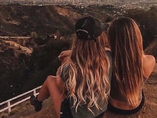 Еротски видео разговор LesbianTasty1