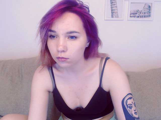 Емитувани слики од екранот LessiFox