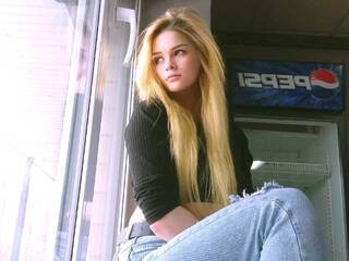 Еротски видео разговор LetsRight