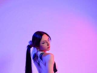 Еротски видео разговор LexxxY69