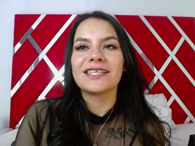 Емитувани слики од екранот liataylor