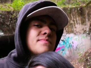 Еротски видео разговор Lightdarkness