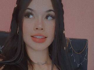 Еротски видео разговор Lili-James