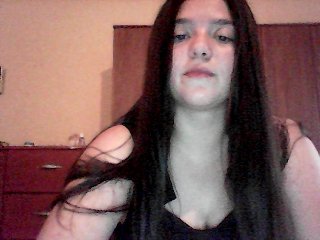 Фотографии Lilith2000 show tits 5tk, show ass 10 tk, show naked body 15 tk, open yo ur camera for 30 tk no tokens no show