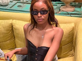 Еротски видео разговор Lillie-03