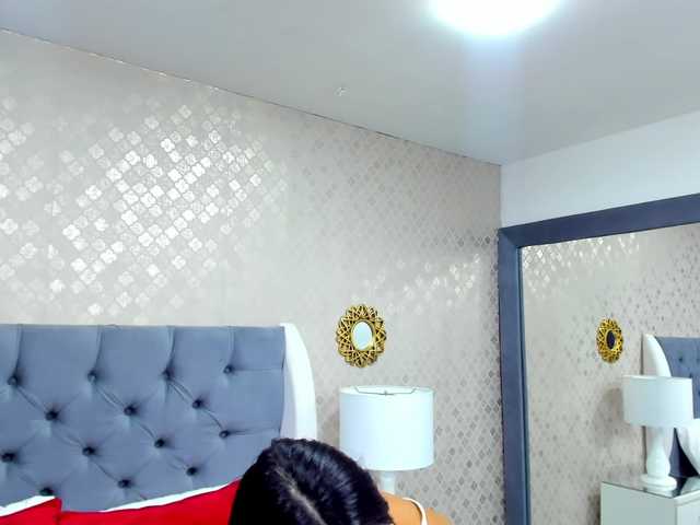 Емитувани слики од екранот LilyMiler