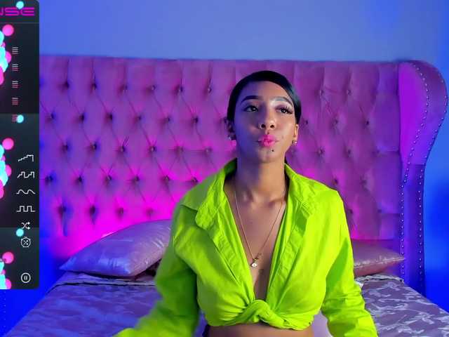 Емитувани слики од екранот LilyTompson