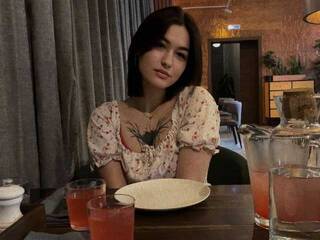 Еротски видео разговор Kristi_nka