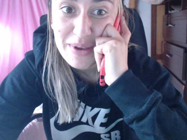 Емитувани слики од екранот lindayec