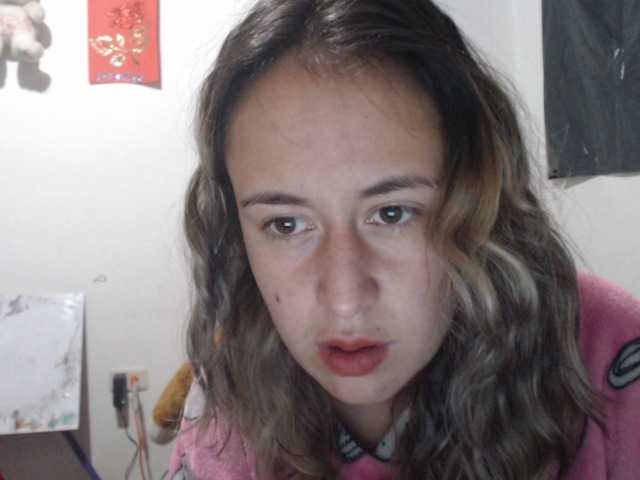 Емитувани слики од екранот lindayec