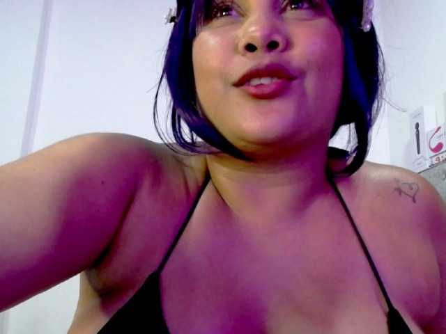 Фотографии lipsy-cute Explode my pussy with my lush #latina #curvy #bigass #cum #domi