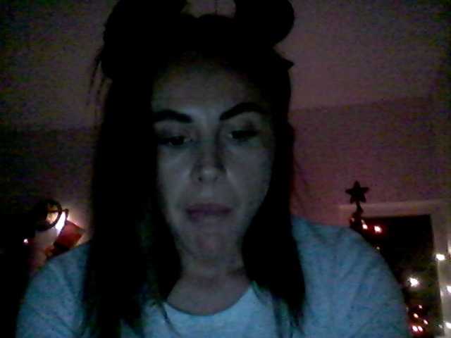 Емитувани слики од екранот lisamilash