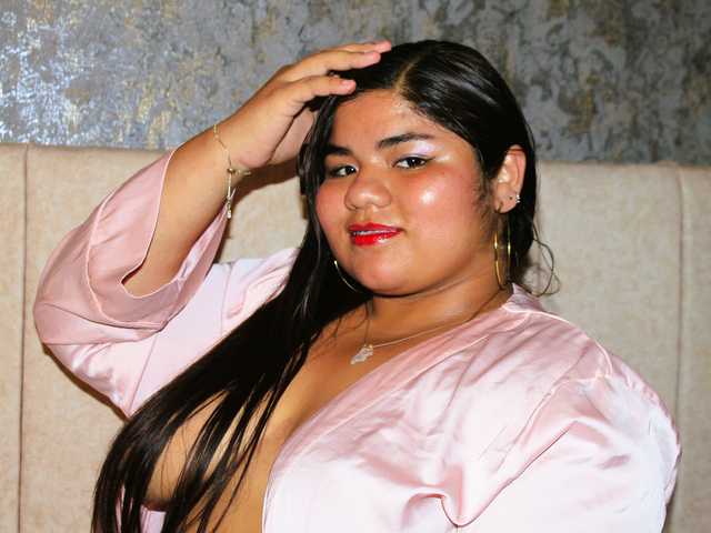 Фотографија на профилот lissa-curvyx