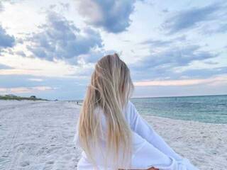 Еротски видео разговор LittleBarbieJ