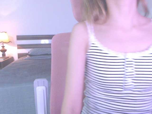 Емитувани слики од екранот littlebunny21