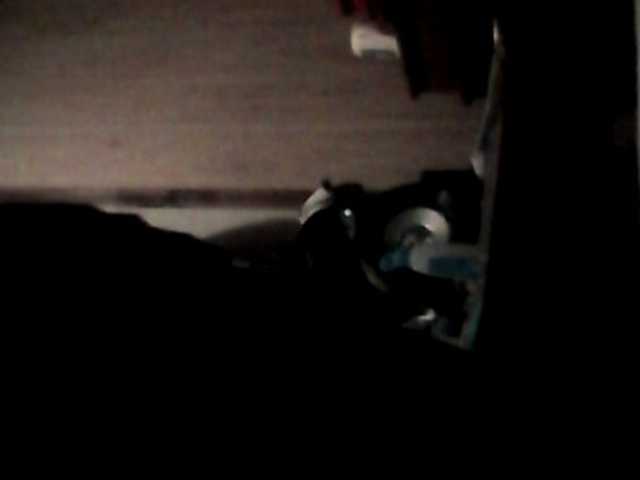 Емитувани слики од екранот Littleshorty