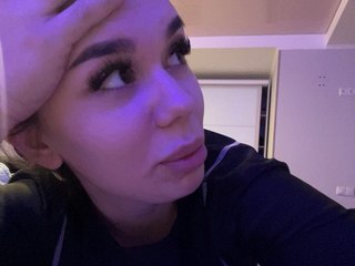 Еротски видео разговор LEYLA_FOXY