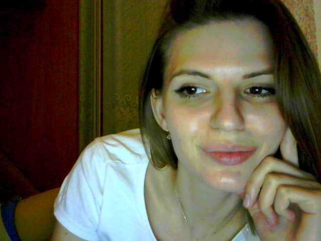 Емитувани слики од екранот Liyya