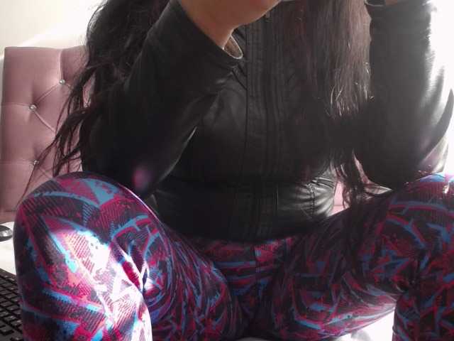 Емитувани слики од екранот lizz19