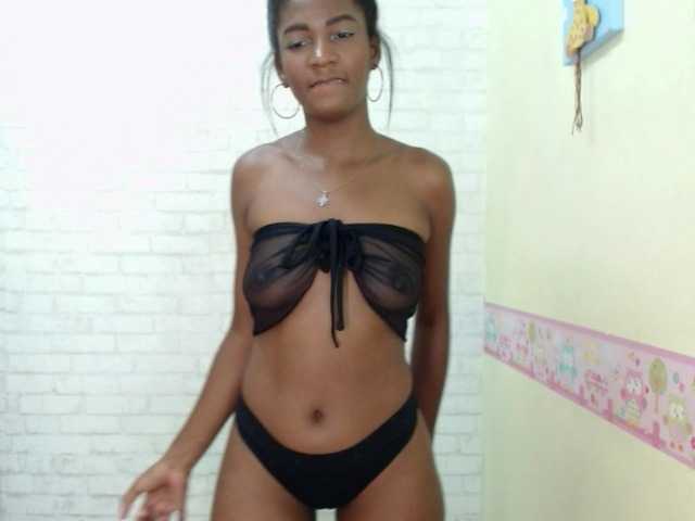 Емитувани слики од екранот Lizzie-Clark