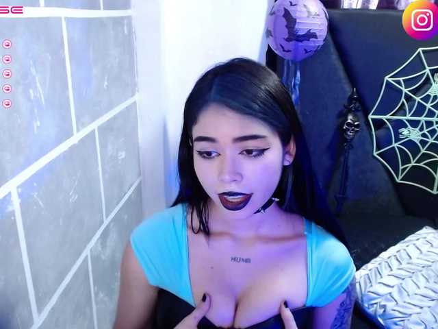 ??? LizzieJohnson Come play, lets have fun, tip to make me more more horny ⭐LOVENSE - DOMI ON⭐@remain I juice my pussy with my favorite toy, help me have a crazy orgasm @total