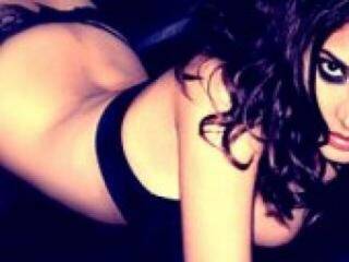 Еротски видео разговор lizzymmm