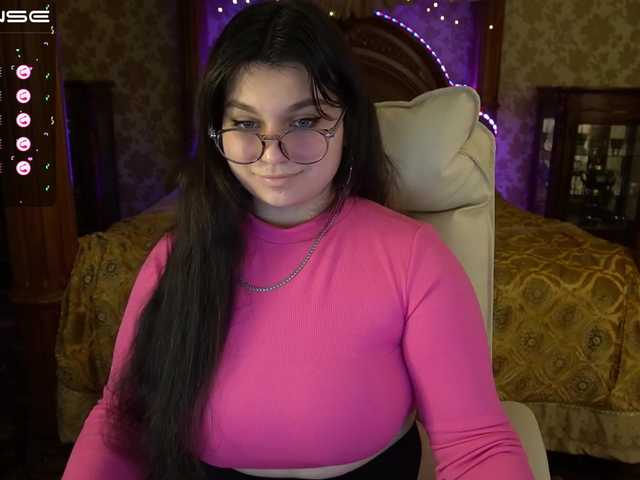 Емитувани слики од екранот LizzyyLiz
