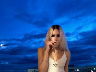 Еротски видео разговор LolaLevvis
