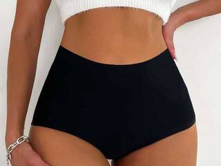 Еротски видео разговор LolaMyst