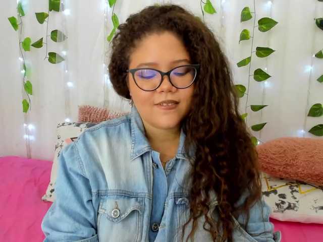 Емитувани слики од екранот LoliRuiz1