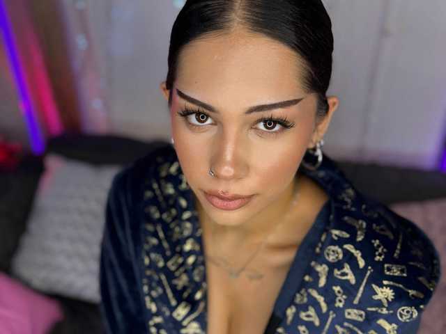 Фотографија на профилот LoraShines