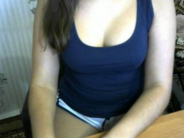 Емитувани слики од екранот LorassBabe