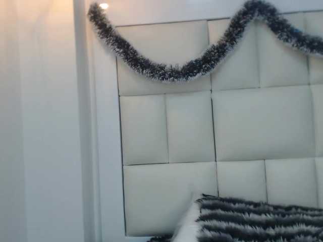 Емитувани слики од екранот Lorena-jade