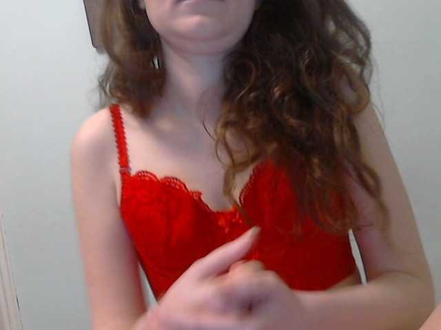 Емитувани слики од екранот Lorena_25