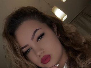 Еротски видео разговор LorennCutie