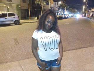 Еротски видео разговор LoreRamos