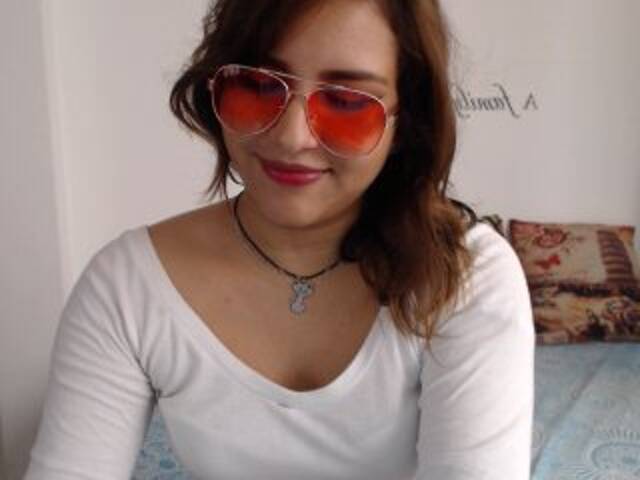 Емитувани слики од екранот lorirussell